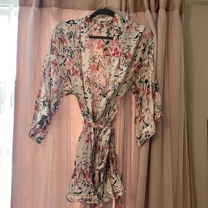 Nordstrom lingerie floral robe size L